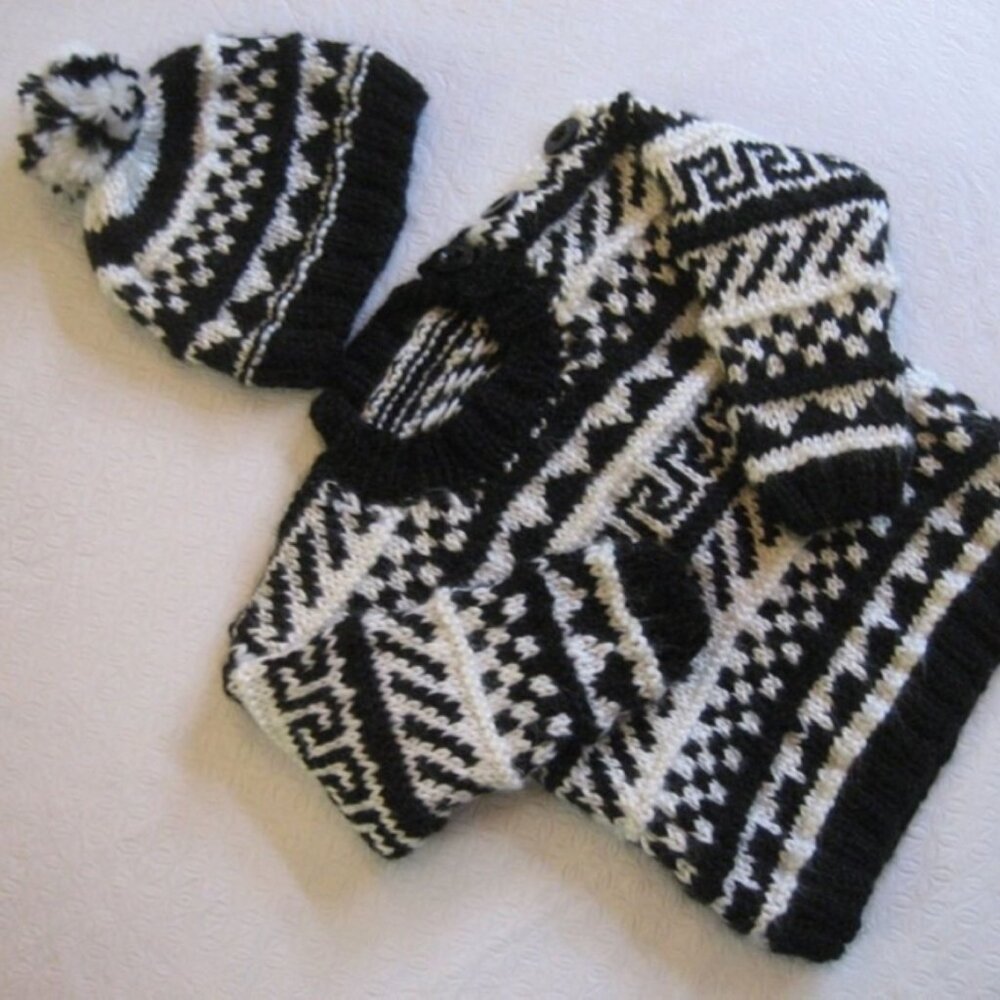 NEW Handmade GRAPHIC ART Soft Sweater & Hat Set, Size 3-6 months, Black & White